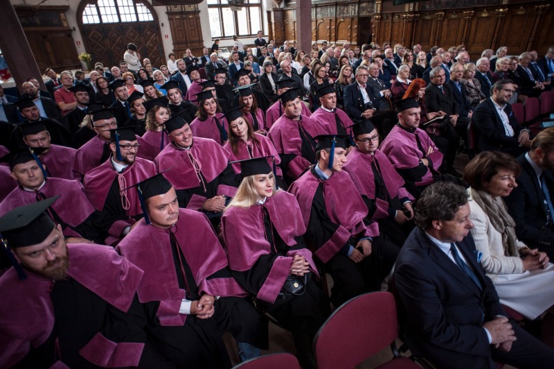 MBA graduacja, wreczenie dyplomow, GFKM