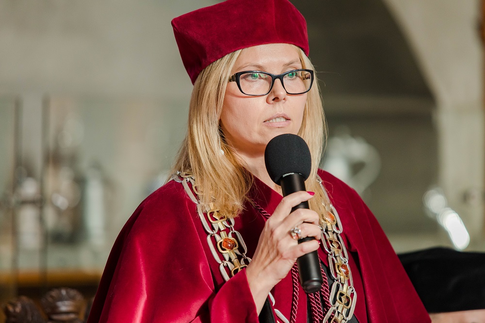 Prof. UG, dr hab. Aneta Oniszczuk-Jastrząbek